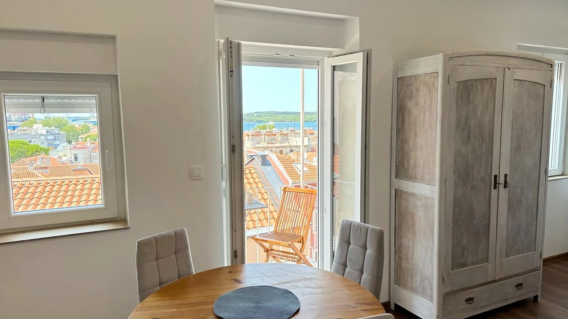 Focus Apartment Pula 0*,